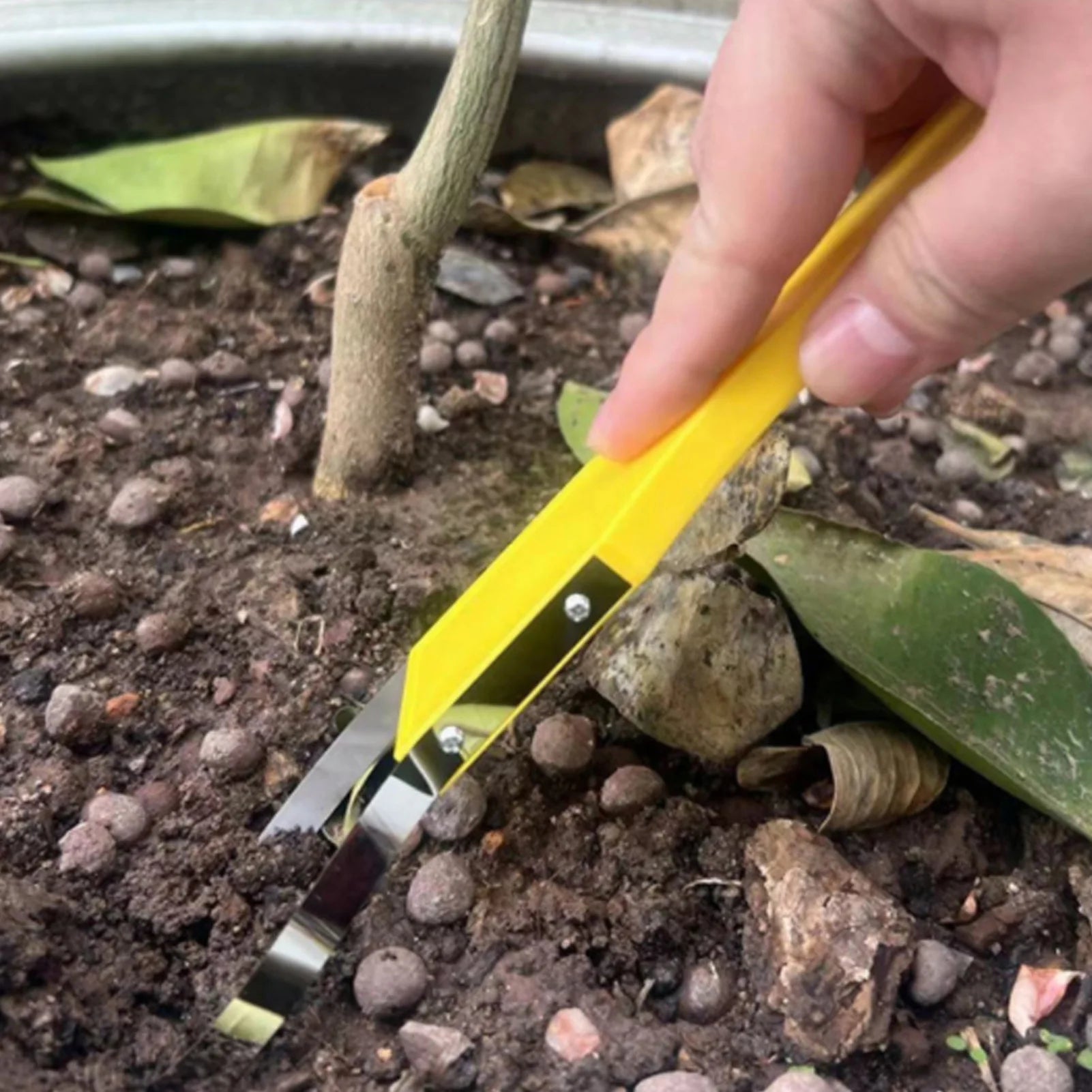 Portable Hand Weeder with Loop Handle