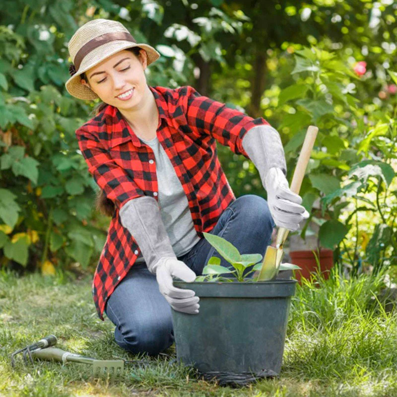 Multifunctional Garden Gloves with Claws