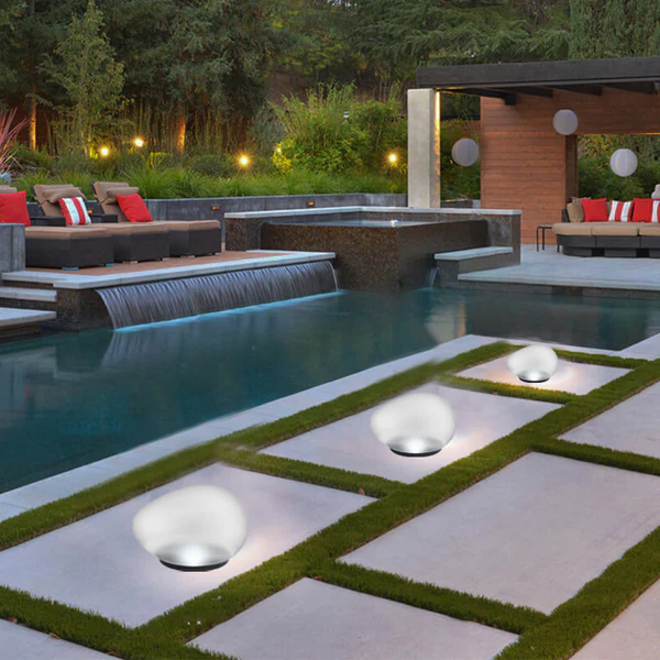 Solar Pebble LED Landscape Light